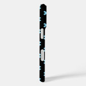 Blaue Kreuzstiche auf schwarz Case-Mate iPhone Hülle (Rückseite / Rechts)
