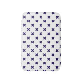 Blaue Kreuzstiche auf weiß Badematte (Vorderseite Vertikal)