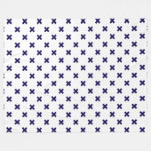 Blaue Kreuzstiche auf weiß Fleecedecke (Vorderseite (Horizontal))