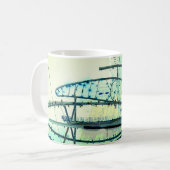 Blaue Kurven Kaffeetasse (Vorderseite Links)