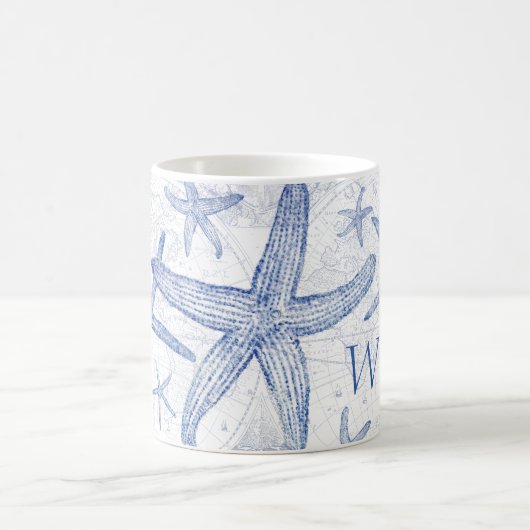 Blaue Küstenstarfish-mit Monogramm Initiale Kaffeetasse (Mittel)
