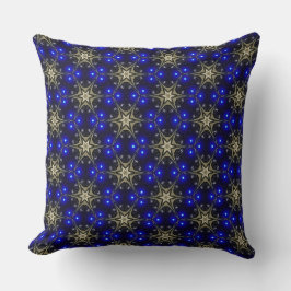 Blaue Lichter hinter Beige Stars Throw Kissen