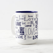 Blaue LIEBE! Typografie Zweifarbige Tasse (Vorderseite Links)