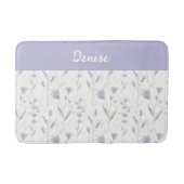 Blaue Lila Aquarell-Wildblumen-Monogramm Badematte (Vorderseite)