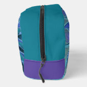 Blaue Lila Blume Traumstrecke Airolo - Fraktal Waschbeutel (Rechts)