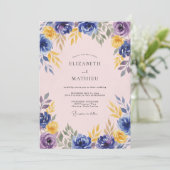 Blaue Lila Blumenhochzeit Einladung (Stehend Vorderseite)