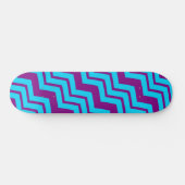 Blaue Lila Chevron-Zickzack-Muster  Skateboard (Horizontal)