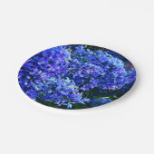 Blaue lila Lila romantisches blaues Foto mit Blume Pappteller (Schrägansicht)
