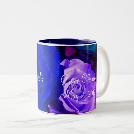 Blaue Lila Rose Zweifarbige Tasse (VorderseiteRechts)