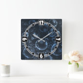 Blaue Linsen, Buch Quadratische Wanduhr (Zuhause)