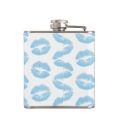 Blaue Lippen, Lippenmuster, blauer Lipstick, Kuss Flachmann (Rückseite)