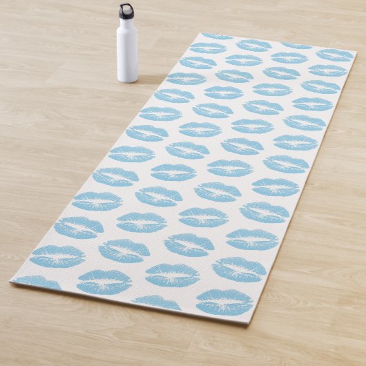 Blaue Lippen, Lippenmuster, blauer Lipstick, Kuss Yogamatte (Beispiel)