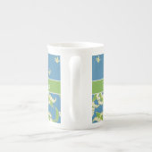 Blaue Maiglöckchen-Blumen Bone China Tasse (Rückseite)