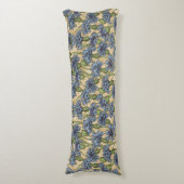 Blaue Maisblumen, wilde Blume auf Honiggelb Seitenschläferkissen (Vorderseite Vertikal)