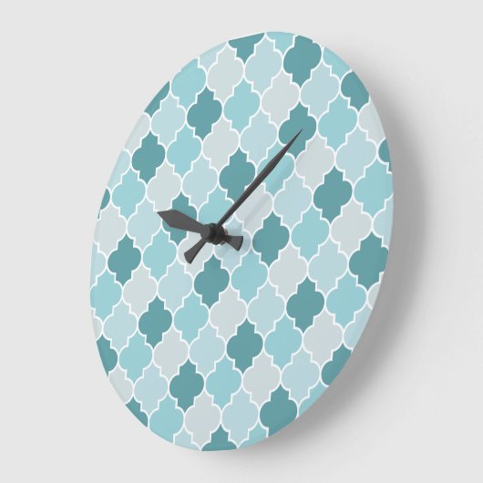 Blaue marokkanische Trellis, Latticework, Quatrefo Große Wanduhr (Winkel)