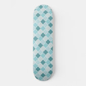 Blaue marokkanische Trellis, Latticework, Quatrefo Skateboard (Vorderseite)