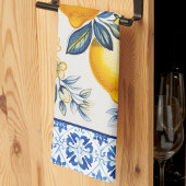 Blaue, mediterrane Fliesen mit Zitronen Geschirrtuch