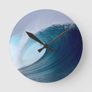 Blaue Meereswellen Runde Wanduhr