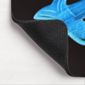 blaue Meerjungfrau auf schwarzem Mousepad (Ecke)