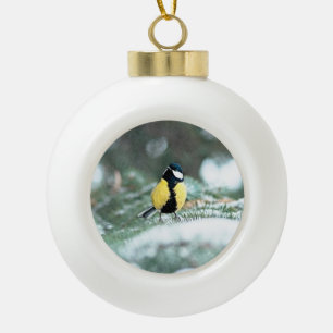 Blaue Meisen-Vogel auf grüner Fichte Keramik Kugel-Ornament