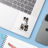 Blaue Merle Aussie Custom-Cut Vinyl Aufkleber (Laptop mit iPhone)
