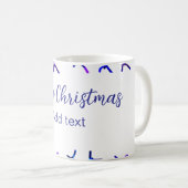 Blaue metallisch glänzende Schneeflocken Weihnacht Kaffeetasse (VorderseiteRechts)