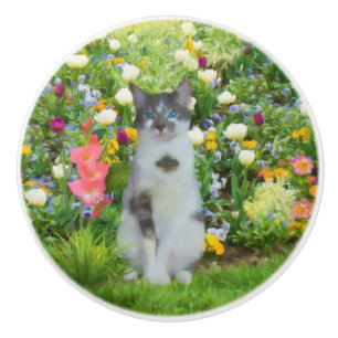 Blaue mit Augen Katze unter den Blumen Keramikknauf