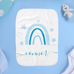 Blaue moderne Minimalistische Elegante Regenbogenf Baby Spucktuch<br><div class="desc">Dieses Babybett aus Minimalistischem Elegant Rainbow Watercolor, das für die stilvollen Eltern entworfen wurde, eignet sich hervorragend, um Ihren Babyessentials eine Touch zeitgenössischen Charmes zu verleihen. Die beruhigenden Blautöne in Verbindung mit der spielerischen Regenbogenfarbe machen ihn zu einem idealen Accessoire für jede Babydusche, besonders für die eines kleinen Jungen. Jedes...</div>