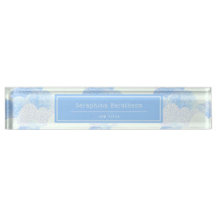 Blaue, moderne Regenwolken Personalisiert Namensplakette