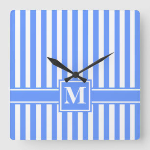 Blaue, moderne Streifen mit Monogramm Quadratische Wanduhr