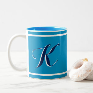 Blaue monogrammierte zweifarbige Kaffeetasse