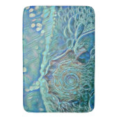 Blaue Muschel in schäumender Meeresmalerei Badematte (Vorderseite Vertikal)