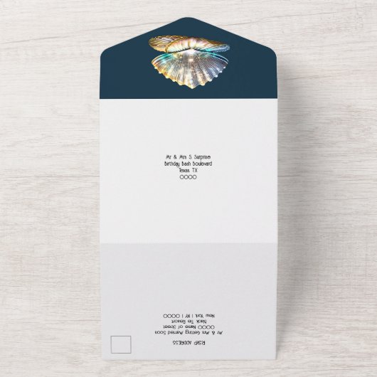 Blaue Muscheln aus weißer Strandmuschel glänzen Pe All In One Einladung (Außenbereich)