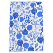 Blaue Muscheln und Korallenmuster Mittlere Geschenktüte (Rückseite)