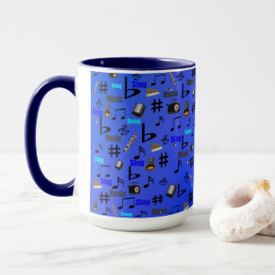 Blaue Musiknoten und -instrumente, Tasse