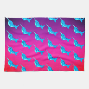 Blaue Narwalmuster auf Navy Blue Cartoon Geschirrtuch
