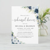 Blaue Navy-Blumen-Hochzeitsprobe-Dinner Einladung (Stehend Vorderseite)