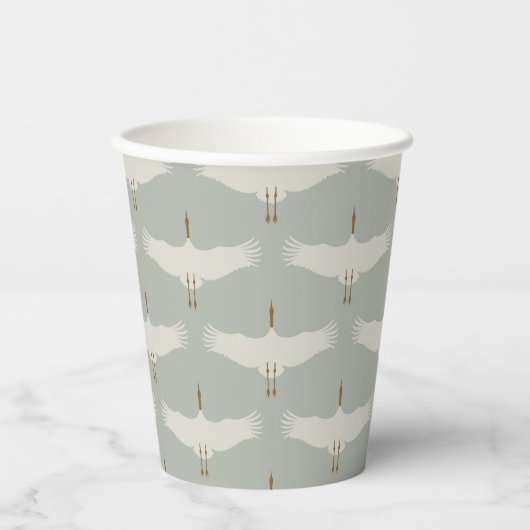Blaue, neutrale Vogelkrane Art-Déco-Muster Pappbecher (Vorderseite)