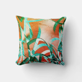 Blaue oder cysche Streifen über rustikal rötlich-o Kissen