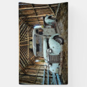 Blaue Oldtimer-Lastwagen Rustikale Scheune Banner (Vertikal)
