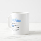 Blaue Oma Loading Pregnancy Ankündigung Kaffeetasse (Vorderseite Links)