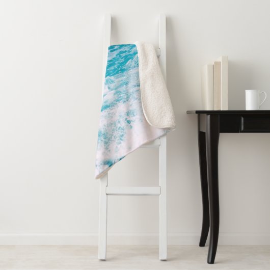 Blaue Ozeanwellen Sherpadecke (Beispiel)