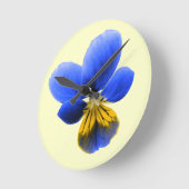 Blaue Pansy-Wanduhr Runde Wanduhr (Winkel)