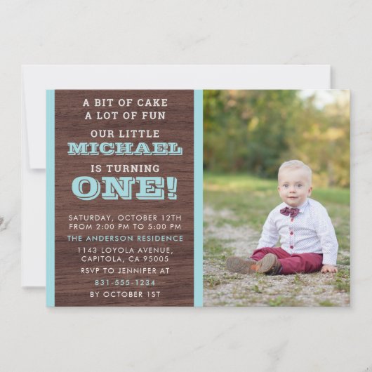 Blaue Pastellstreifen auf hölzerne Baby-1. Einladung (Vorderseite)