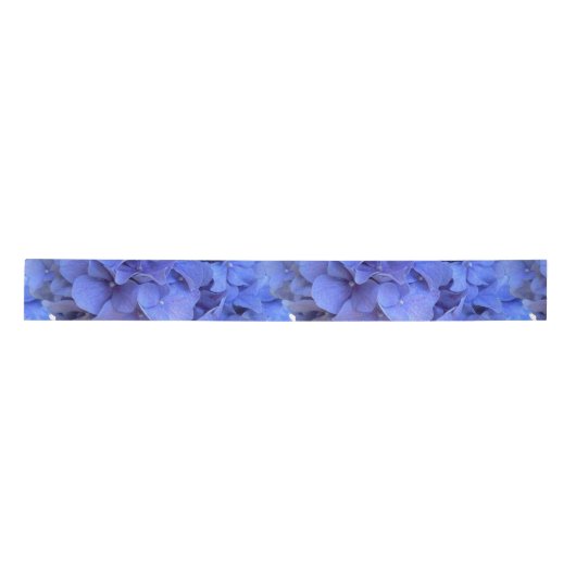 Blaue Perwinkle, elegante Blumenhydrangeas Satinband (Vorderseite)