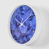 Blaue Perwinkle, elegante Blumenhydrangeas Uhr (Winkel)
