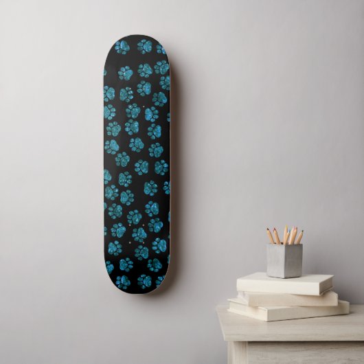 Blaue Pfeifen, Glitzer Paws, Blauer Glitzer, Hunde Skateboard (Wandkunst)