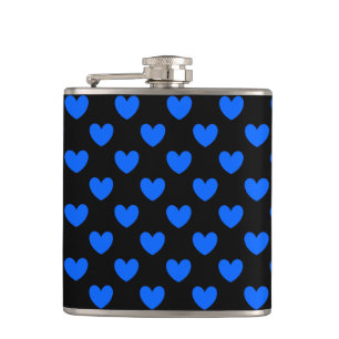 Blaue Polka-Herzen auf schwarz Flachmann