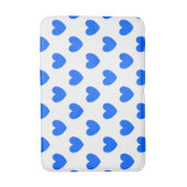 Blaue Polka-Herzen auf weiß Badematte (Vorderseite Vertikal)