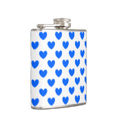Blaue Polka-Herzen auf weiß Flachmann (Rechts)
